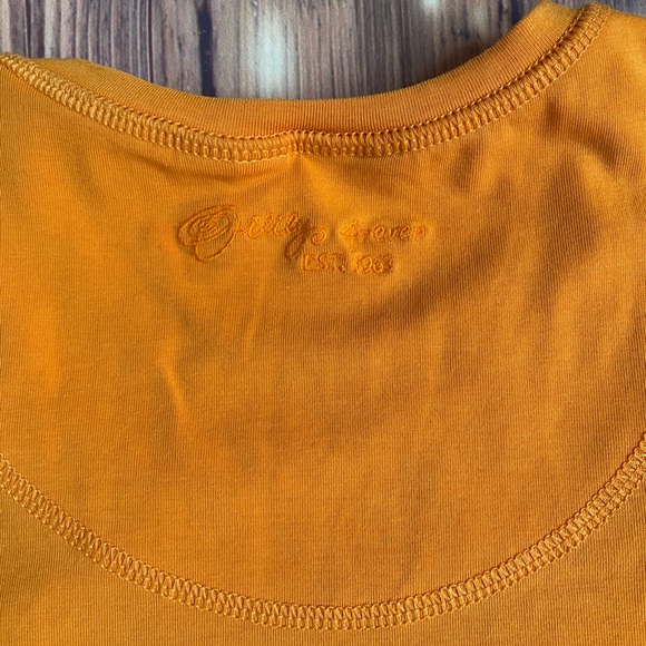 Olly size S tshirt - Picture 5 of 5